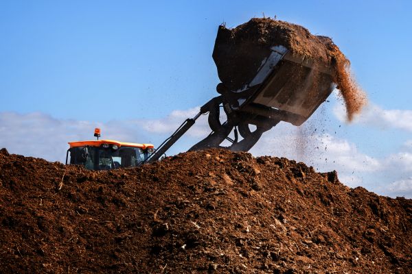 Dirt Spreading in Redding